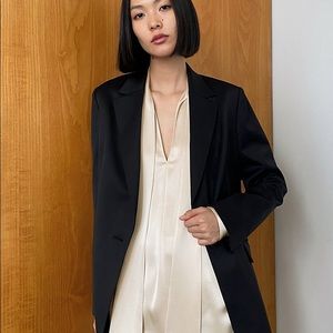 Aritzia Babaton Swift Blazer new with tags, size 4